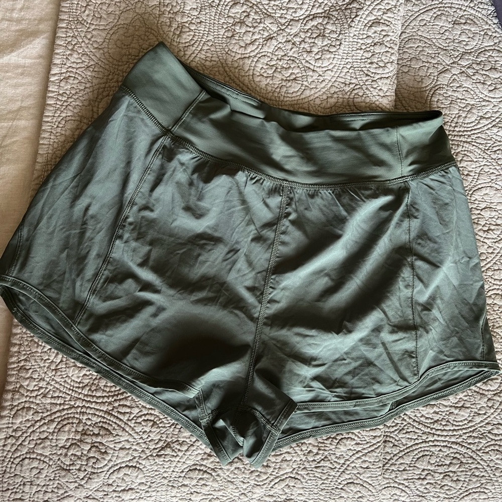 lululemon high rise shorts olive green
